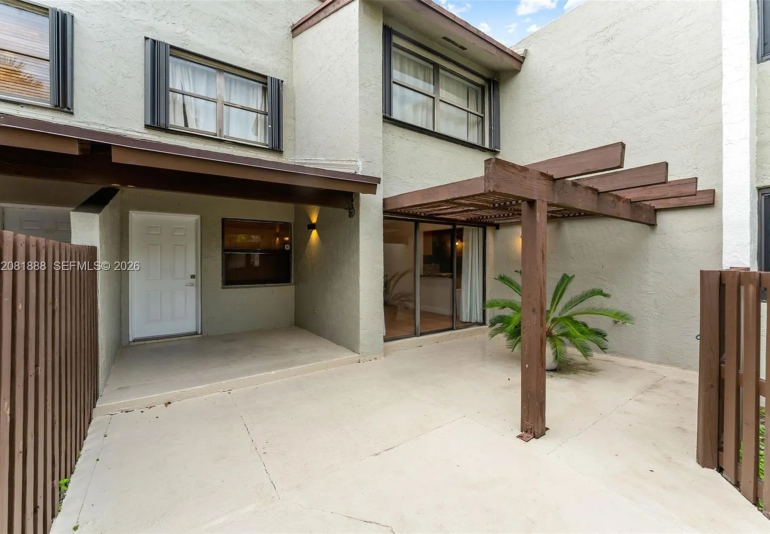 3 bed, 2.0 bath, $2,650 — Photo 1