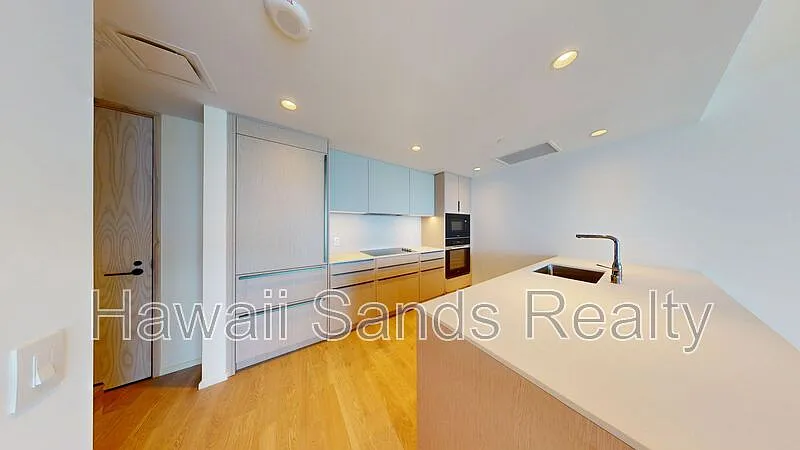 1 bed, 1.0 bath, 734 sqft, $5,600 — Photo 2
