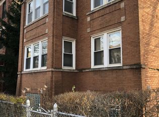 2315 W Superior St #1F, Chicago, IL 60612