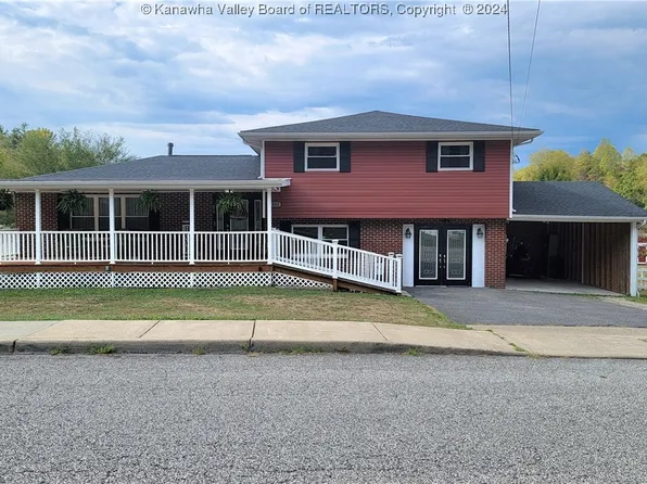 113 Belcher Ave, Hamlin, WV 25523