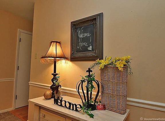 4th image of 5556 Windford Dr