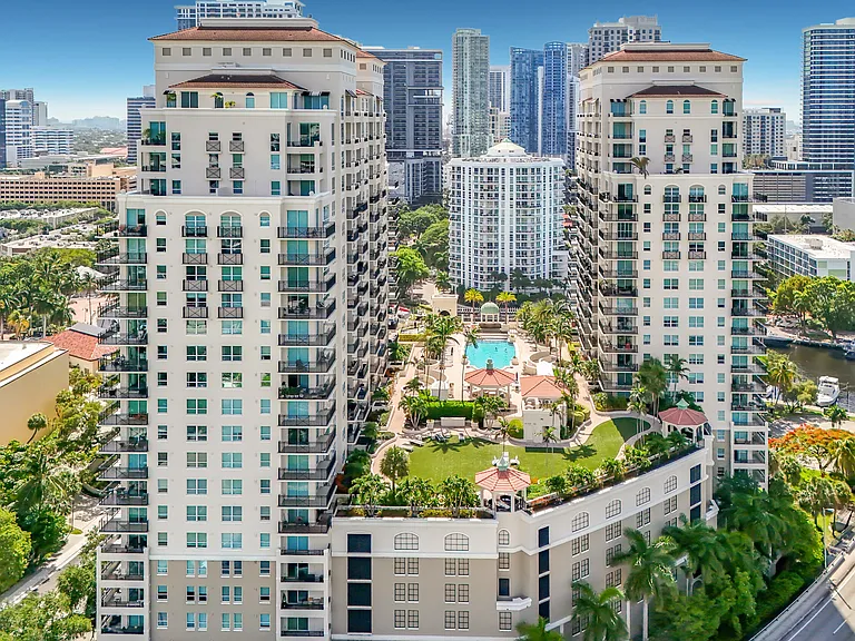 610 W Las Olas Blvd #1819N — Photo 86