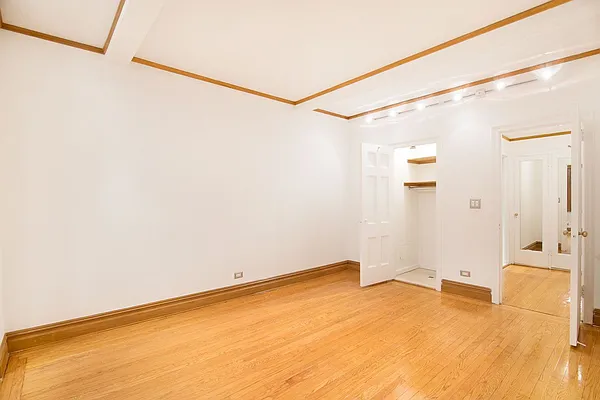 Rented by WAM Partners - William Moses Co. | media 21