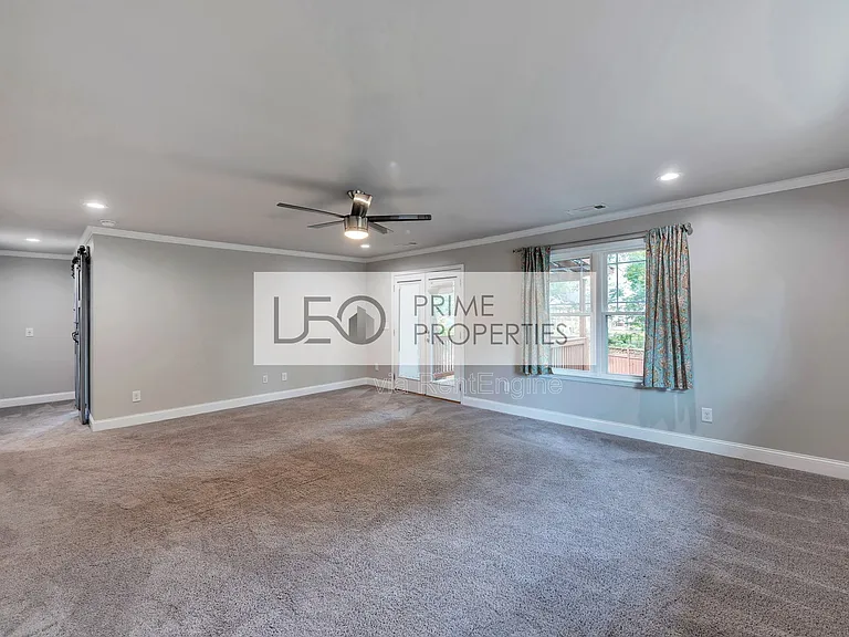 1745 Sylvan Rd SW — Photo 4