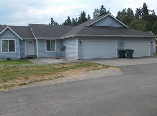 12018 Woodland Ave E, Puyallup, WA 98373