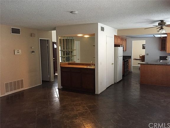 5th image of 2608 S Parco Ave