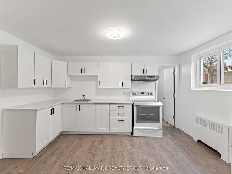 6876 Notre Dame St #B — Photo 12