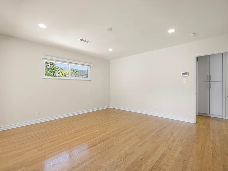 1808 Fern Ln — Photo 30