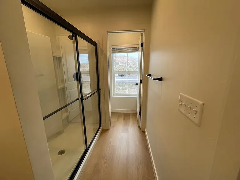 4356 E Hurstbourne Dr — Photo 12