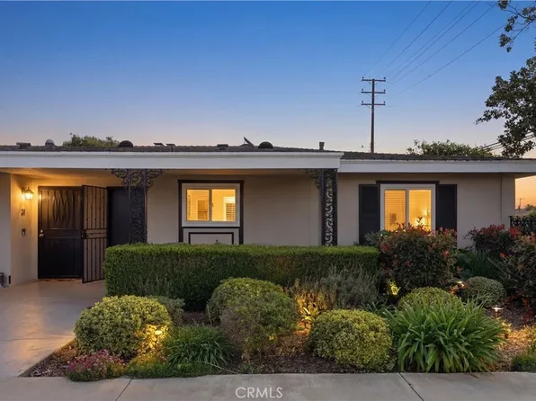 2400 Elden Ave APT 32, Costa Mesa, CA 92627