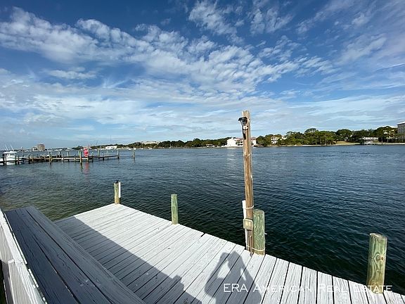 5th image of 332 Bluefish Dr APT 3