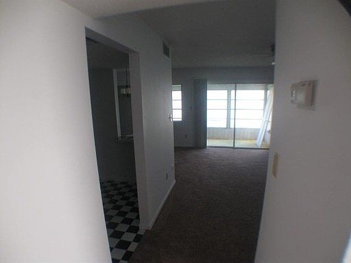 4th image of 600B Bahia Cir