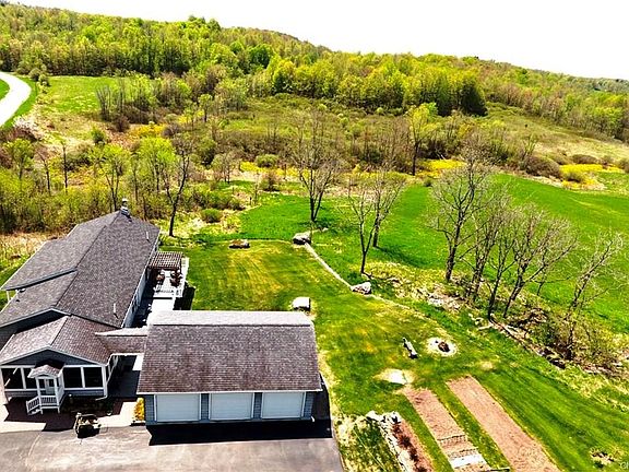 4th image of 40097 Vrooman Hill Rd