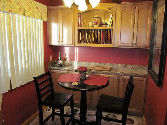 4th image of 10083 Valley Forge Dr
