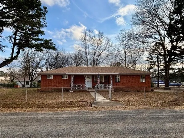 502 Wiggington, Wister, OK 74966