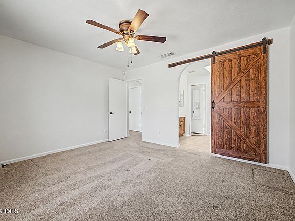5th image of 6138 W PARADISE Lane