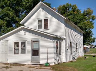 N5725 Oak St, Green Valley, WI 54127