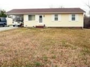 146 Lakeside Dr, Walnut Cove, NC 27052