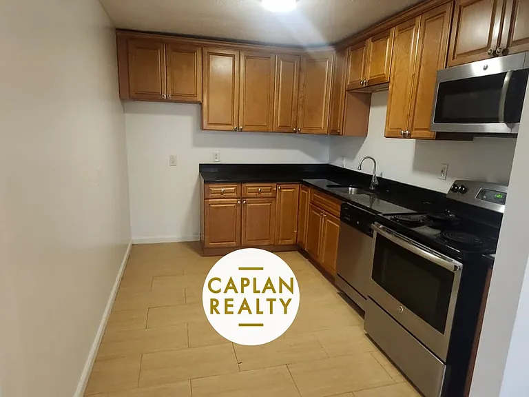 455 Whalley Ave #302 — Photo 3