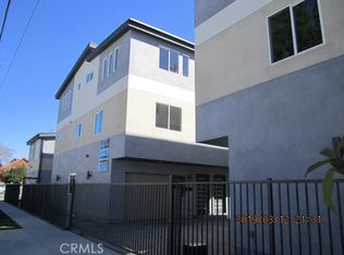 6220 Tyrone Ave #1/2, Van Nuys, CA 91401
