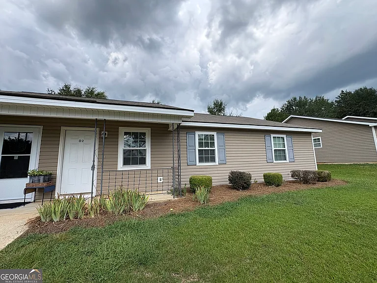 1701 Claxton Dairy Rd #B2 — Photo 1