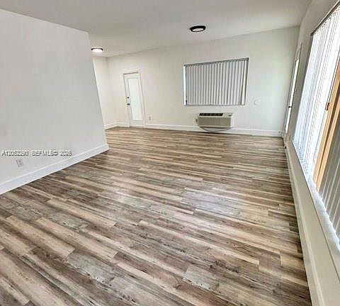 4th image of 7925 West Dr APT 12