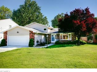 367 Briar Lake Dr, Elyria, OH