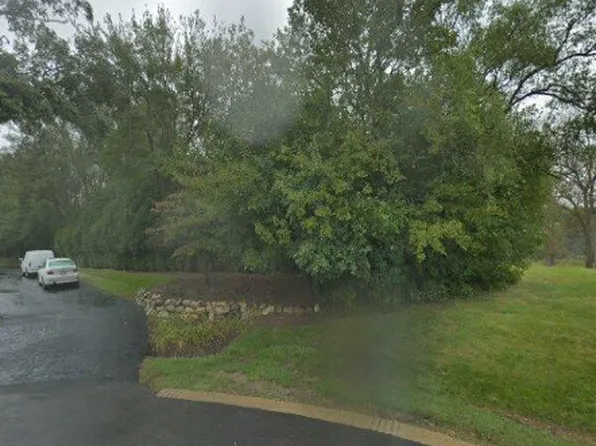 10 S Freeman Rd, South Barrington, IL 60010