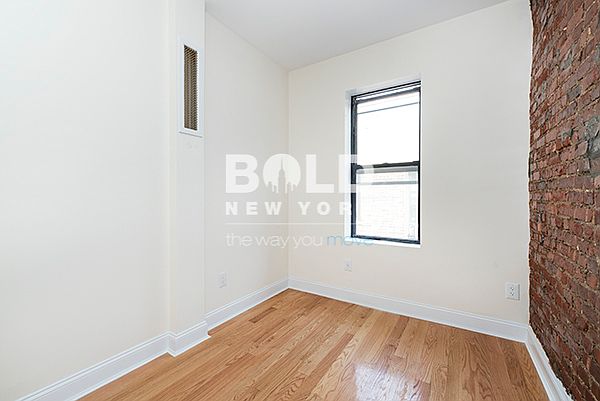 2nd image of 3149 Broadway APT 1