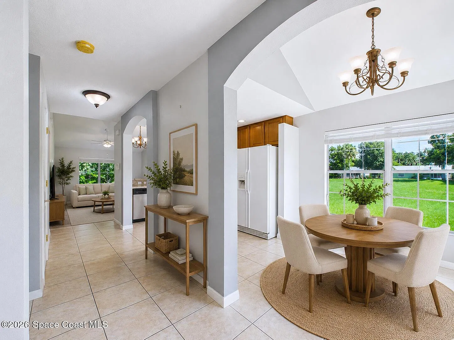 3 bed, 2.0 bath, 1918 sqft, $1,800 — Photo 3