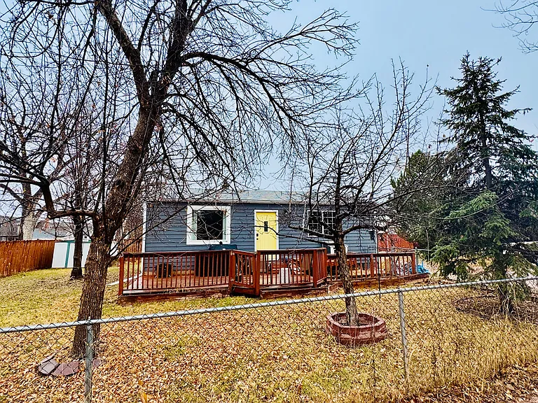 2428 Canyon Lake Dr — Photo 1