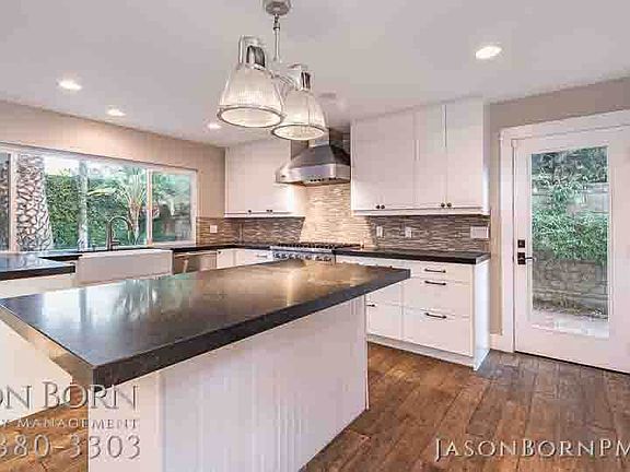 5th image of 1309 Breckford Ct