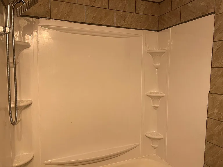 Bathtub surround