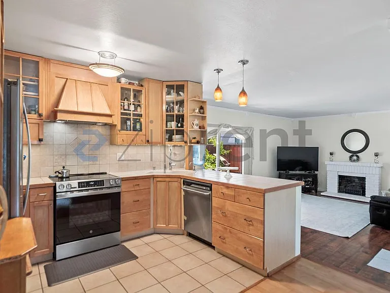 7525 Hazelnut Dr — Photo 17