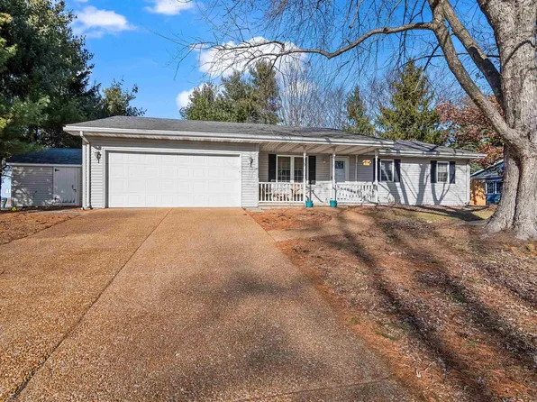 909 Portland Dr, Sherman, IL 62684