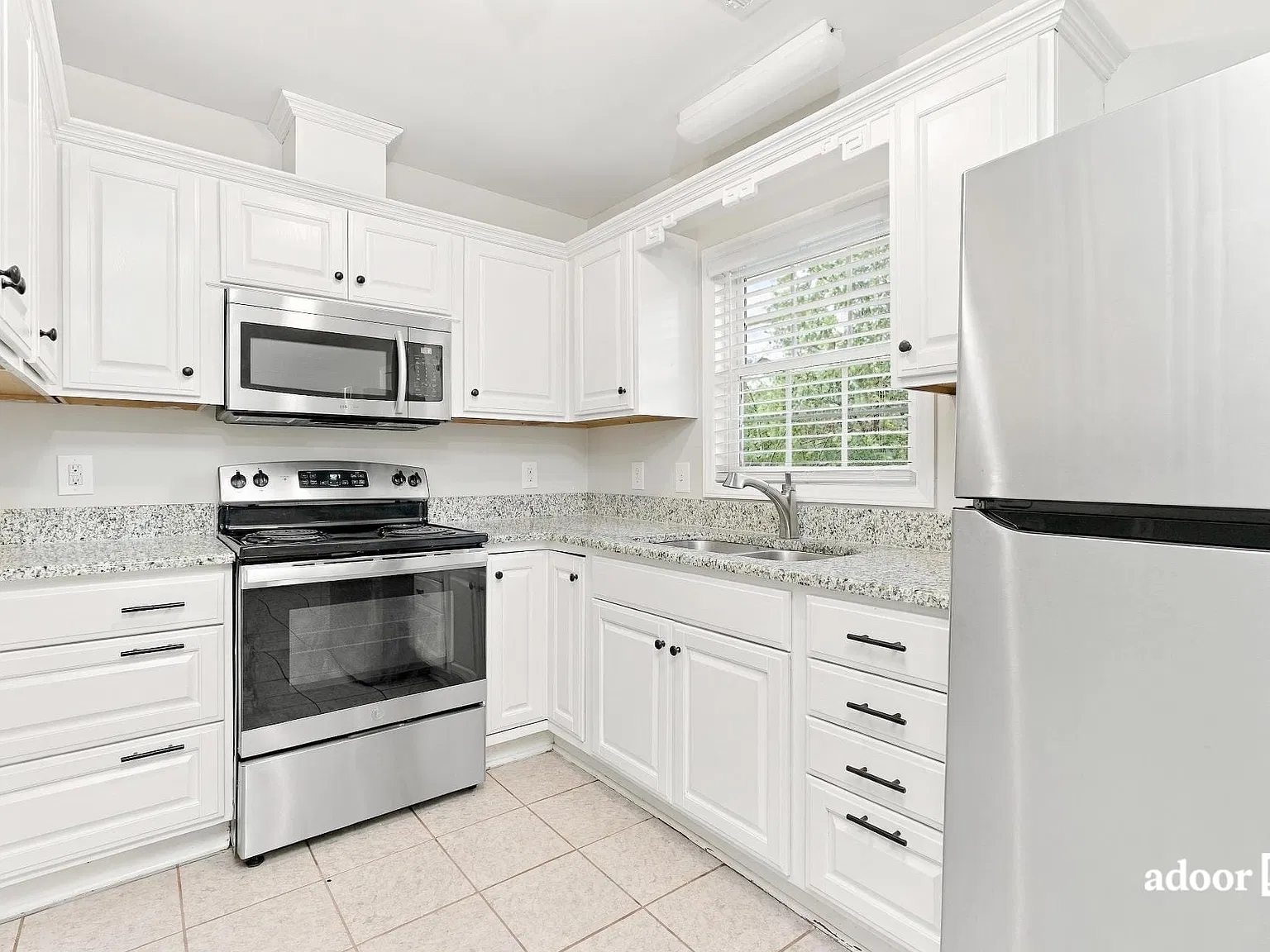 3 bed, 1.5 bath, 1205 sqft, $1,595 — Photo 4