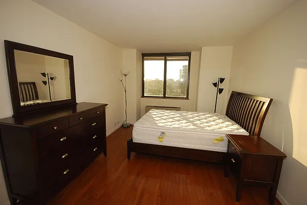 Rented by Luxury Habitat | media 20