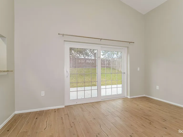 1045 Brielle Ave — Photo 6