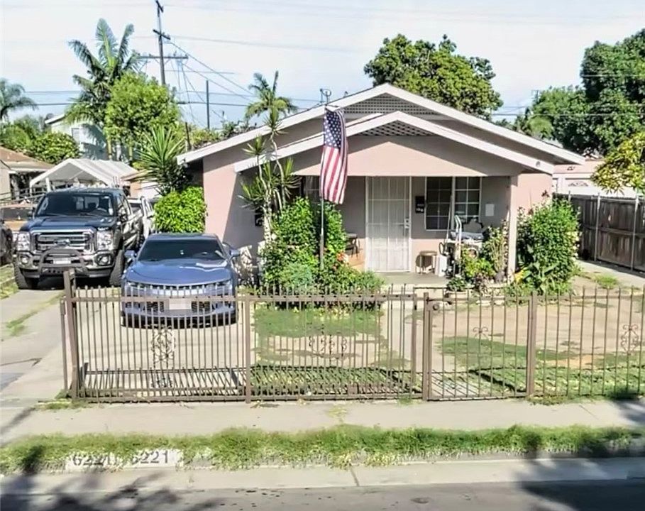 1st image of 6221 Heliotrope Ave