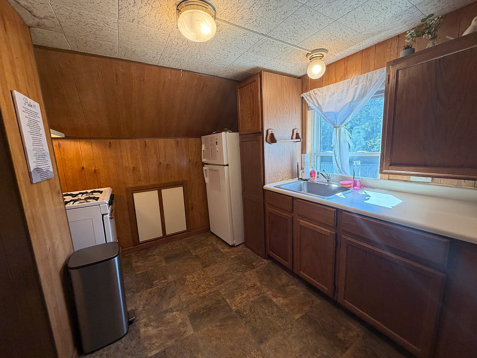 1 bed, 220 sqft, $650 — Photo 3