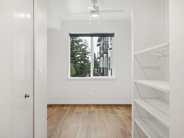 Ellis Apartments — Photo 47