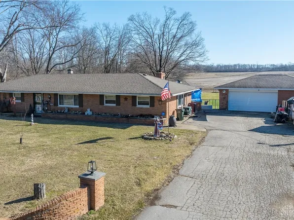 1500 N Snyder Rd, Dayton, OH 45417