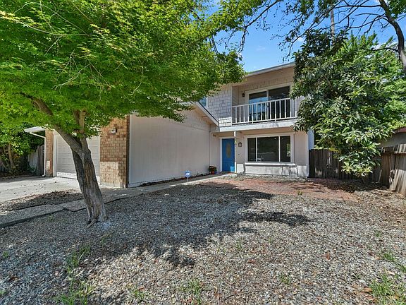 3rd image of 9437 Fort Worth Way