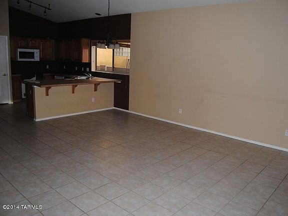 4th image of 8086 N Wildomar Dr