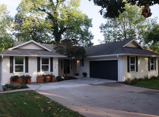 1325 Quail Run Cir, Bentonville, AR 72712