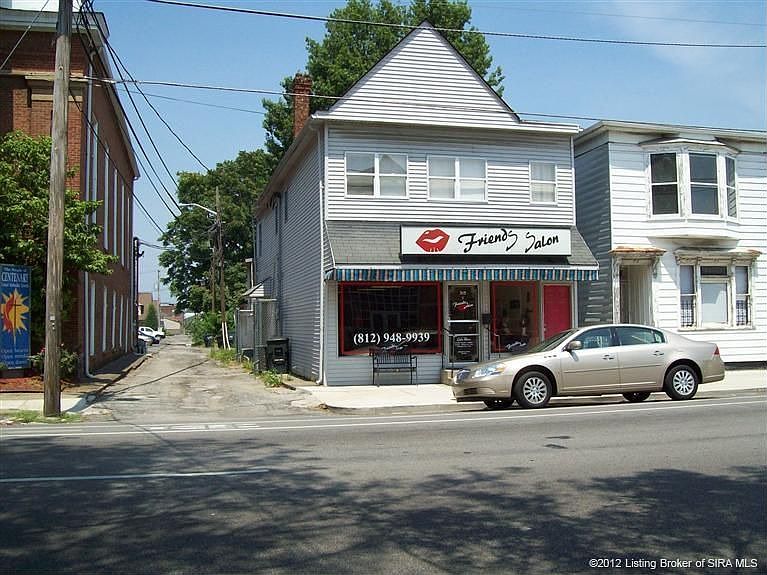 2nd image of 313 E Spring St