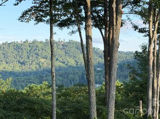 152 Skyview Cir, Asheville, NC 28804