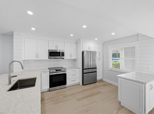 1330 Derbyshire Ct #E-101, Naples, FL 34116