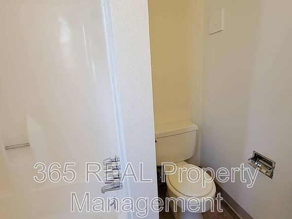 5th image of 2025 4th Ave APT 4