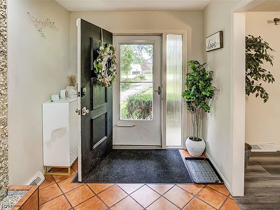 3rd image of 17444 Long Meadow Trl